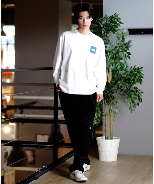 THE NORTH FACE（ザノースフェイス）の「THE NORTH FACE/ザ・ノース・フェイス L/S SQUARE LOGO TEE 長袖Tシャツ/ロンT ワンポイント UVケア NT82334（Tシャツ/カットソー・メンズ・ホワイト/ブラック/グレイッシュブルー/ミックスグレー/ベージュ/ブルー・L/XL/S/M/XXL）」の14枚目の写真