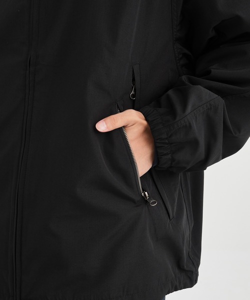 THE NORTH FACE PURPLE LABEL(ザ ノースフェイス パープルレーベル)の「【THE NORTH FACE PURPLE LABEL/ザノースフェイス】Mountain Wind Parka/マウンテンウィンドパーカー(マウンテンパーカー・メンズ・ブラック/ダークネイビー・M/L/XL)」の13枚目の写真