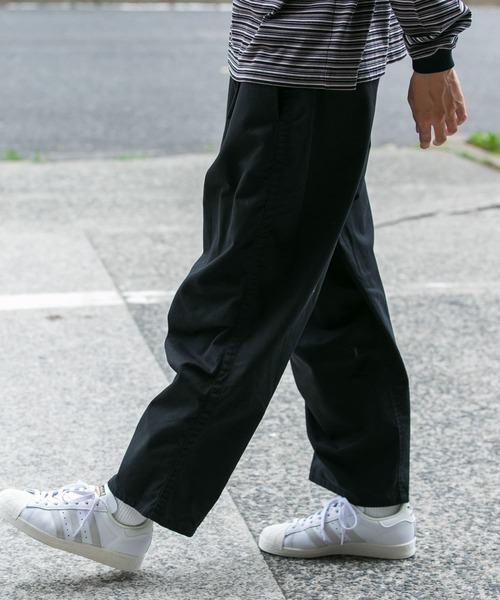 URBAN RESEARCH DOORS（アーバンリサーチドアーズ）の「ボールバイオ チノオーバーパンツ（チノパンツ・メンズ・ブラック/カーキ・LARGE/MEDIUM）」の3枚目の写真