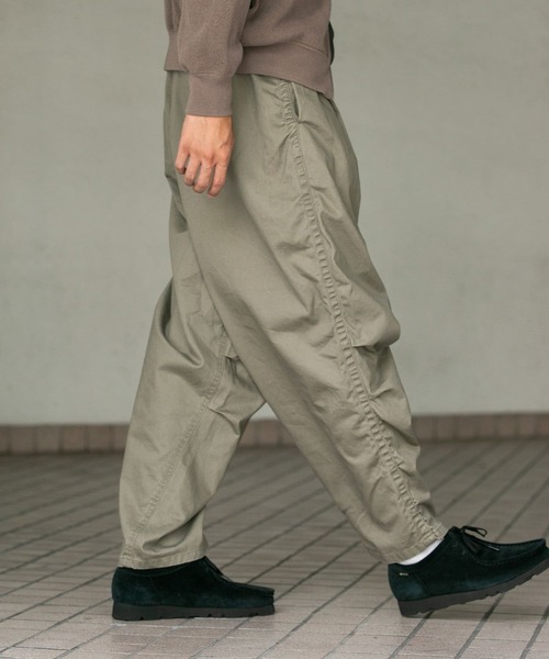 URBAN RESEARCH DOORS（アーバンリサーチドアーズ）の「ボールバイオ チノオーバーパンツ（チノパンツ・メンズ・ブラック/カーキ・LARGE/MEDIUM）」の12枚目の写真