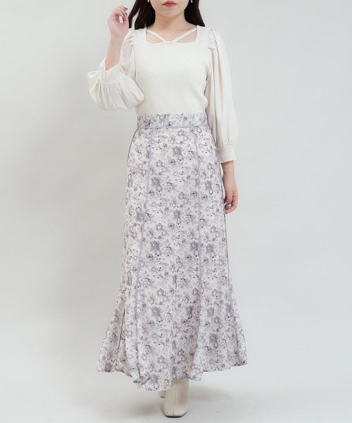 ASTORIA ODIER（アストリアオディール）の「パイピング花柄ロングスカート（スカート・レディース・ピンクベージュ/ブラック・MEDIUM/SMALL）」の5枚目の写真