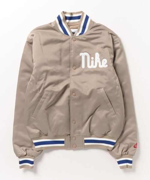 NIKE(ナイキ)の「ナイキ NIKE ナイキ サテン DUGOUT ジャケット NCPS(スタジャン・レディース・カーキ/ブルーグレー・L/M/S)」の2枚目の写真