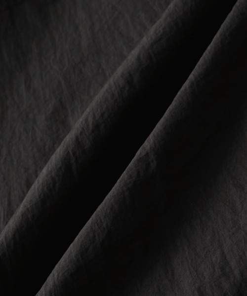 MONO-MART(モノマート)の「2WAY 撥水ナイロン ビッグシルエット ミリタリーショート中綿ジャケット(ダウンジャケット/コート・レディース・グレー/オフホワイト/ネイビー/ブラック/オリーブ/モカ/アイボリー・L/M/S)」の19枚目の写真