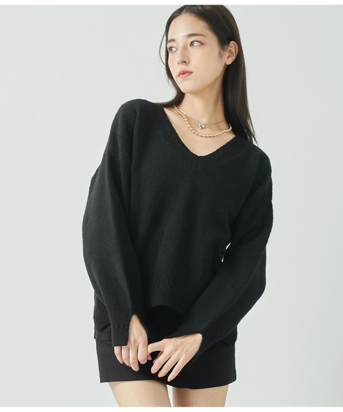 ANAP(アナップ)の「ブークレVネックニット×ホルターネックキャミソールセット(ニット/セーター・レディース・グレー/ベージュ/ブラック・FREE)」の7枚目の写真