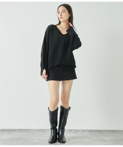 ANAP(アナップ)の「ブークレVネックニット×ホルターネックキャミソールセット(ニット/セーター・レディース・グレー/ベージュ/ブラック・FREE)」の10枚目の写真