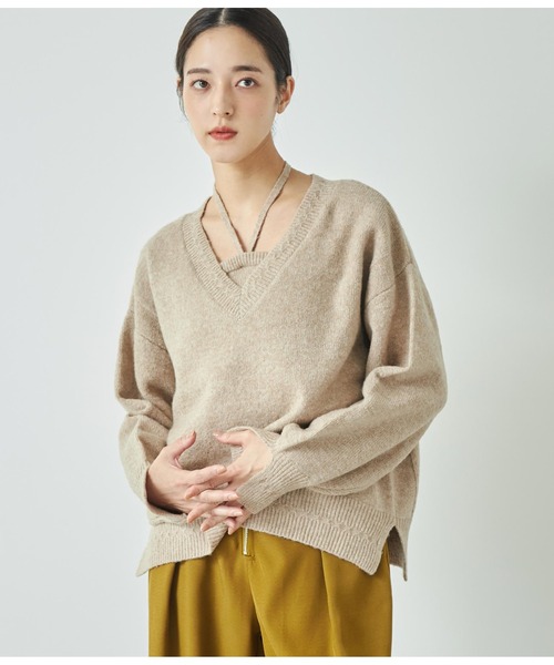 ANAP(アナップ)の「ブークレVネックニット×ホルターネックキャミソールセット(ニット/セーター・レディース・グレー/ベージュ/ブラック・FREE)」の22枚目の写真
