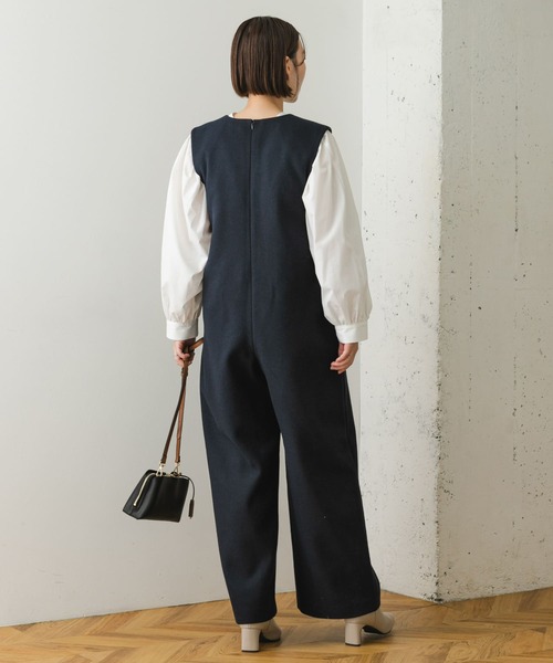 F by ROSSO（エフバイロッソ）の「『34サイズも展開』『UR TECH』F by ROSSO　ウールライクキーネックオールインワン（サロペット/オーバーオール・レディース・ネイビー/ライトグレー・34/38/36）」の10枚目の写真