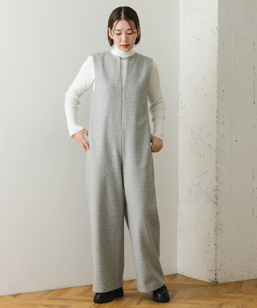 F by ROSSO（エフバイロッソ）の「『34サイズも展開』『UR TECH』F by ROSSO　ウールライクキーネックオールインワン（サロペット/オーバーオール・レディース・ネイビー/ライトグレー・34/38/36）」の3枚目の写真