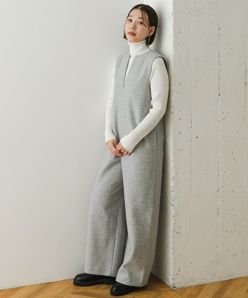 F by ROSSO（エフバイロッソ）の「『34サイズも展開』『UR TECH』F by ROSSO　ウールライクキーネックオールインワン（サロペット/オーバーオール・レディース・ネイビー/ライトグレー・34/38/36）」の17枚目の写真