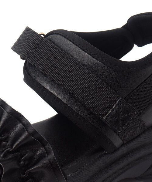 cs T&P(シーエスティーアンドピー)の「厚底フリルスポサン 24SS(サンダル・レディース・ホワイト/ブラック/ベージュ・LL/L/S/M)」の19枚目の写真