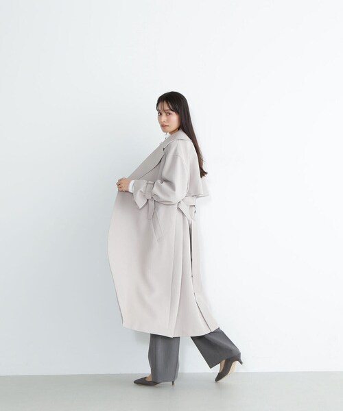 NATURAL BEAUTY BASIC(ナチュラルビューティーベーシック)の「◇フォルムカルゼコート(トレンチコート・レディース・ベージュ/グレー/オフホワイト・SMALL/MEDIUM)」の4枚目の写真