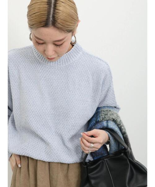 Samansa Mos2 blue（サマンサモスモスブルー）の「【帯電防止】モールブークレーニットプルオーバー（ニット/セーター・レディース・グリーン/イエロー/サックスブルー/ベージュ/キナリ・F）」の4枚目の写真