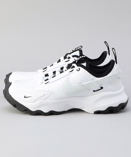 NIKE(ナイキ)の「NIKE/ナイキ TC 7900(スニーカー・レディース・その他9/ナチュラル/ホワイト/ブラック・24.5cm/23.5cm/24.0cm)」の6枚目の写真