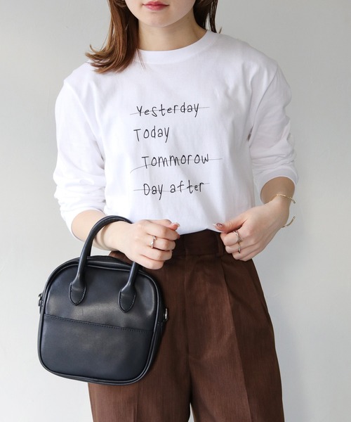 HER CLOSET(ハークローゼット)の「【HER CLOSET】WEB限定手描きロゴロンT WEB LIMITED HAND-DRAWN LOGO LONG TEE(Tシャツ/カットソー・レディース・オフホワイト/ブラック・S/M)」の2枚目の写真