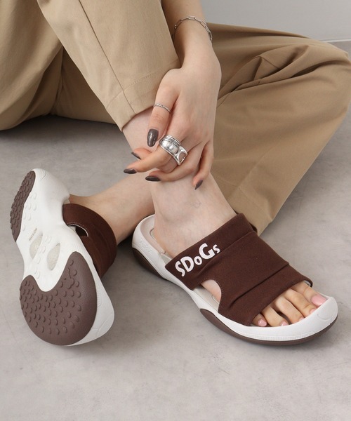 Re:getA(リゲッタ)の「SDoGs -スゴィヌ- カラーサンダル(サンダル・メンズ・ホワイト/ライトブルー/ブラック/ダークブラウン/パープル/ネイビー/レッド/イエロー/ブルー/グリーン/ブルー系/イエロー系/イエロー系1/レッド系・1/3/2/4/6/5)」の3枚目の写真