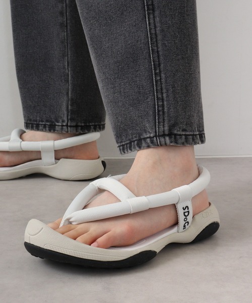 Re:getA(リゲッタ)の「SDoGs -スゴィヌ- カラーサンダル(サンダル・メンズ・ホワイト/ライトブルー/ブラック/ダークブラウン/パープル/ネイビー/レッド/イエロー/ブルー/グリーン/ブルー系/イエロー系/イエロー系1/レッド系・1/3/2/4/6/5)」の2枚目の写真