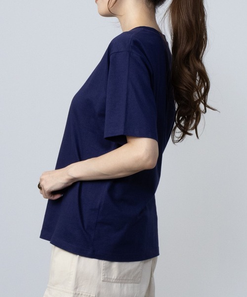NAVY(ネイビー)の「NAVY 抗菌・UVカット・紫外線対策 ベーシッククルーTシャツ(Tシャツ/カットソー・レディース・ベージュ/ホワイト/ブラック/ネイビー/ブルーグリーン・M/L/XL/S)」の11枚目の写真