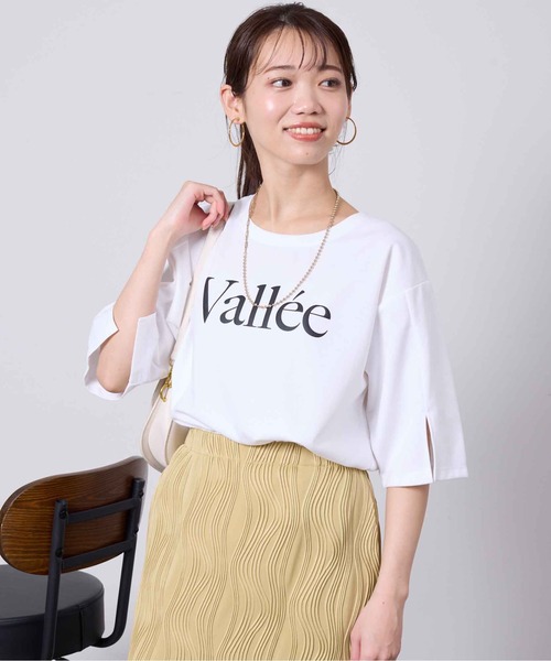 Chez toi(シェトワ)の「立体ロゴ袖スリットポンチプルオーバー(Tシャツ/カットソー・レディース・ネイビー/オフホワイト/アイボリー・FREE)」の5枚目の写真