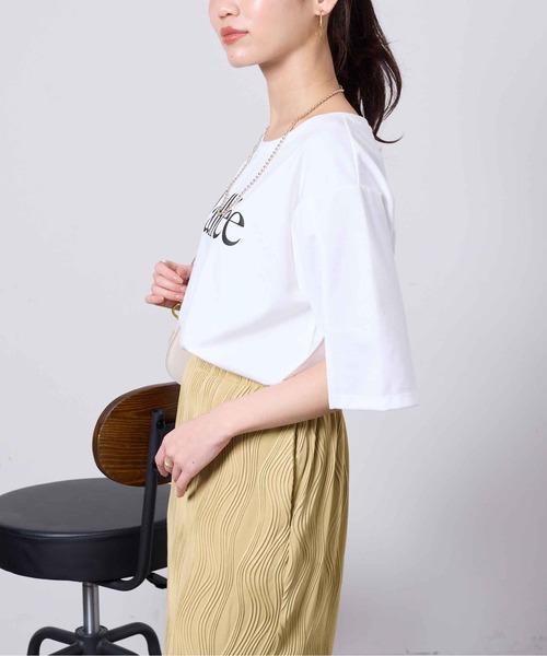 Chez toi(シェトワ)の「立体ロゴ袖スリットポンチプルオーバー(Tシャツ/カットソー・レディース・ネイビー/オフホワイト/アイボリー・FREE)」の6枚目の写真