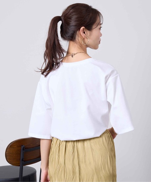 Chez toi(シェトワ)の「立体ロゴ袖スリットポンチプルオーバー(Tシャツ/カットソー・レディース・ネイビー/オフホワイト/アイボリー・FREE)」の9枚目の写真