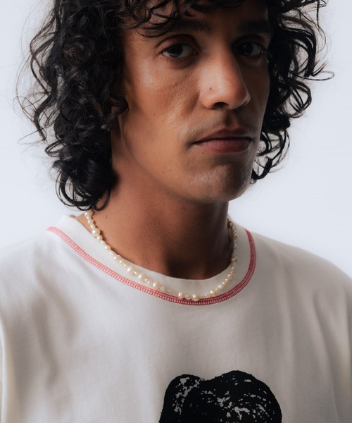 Carne Bollente(カルネボレンテ)の「The Cuddle(Tシャツ/カットソー・メンズ・クリーム・L/M/S)」の6枚目の写真