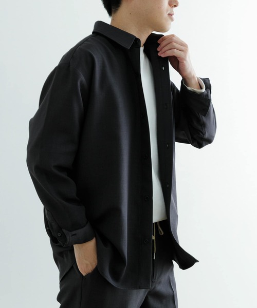 ITEMS URBANRESEARCH(アイテムズ アーバンリサーチ)の「ポリエステルトロ ロングスリーブ シャツ(シャツ/ブラウス・メンズ・ベージュ/ブラック/グレー・MEDIUM/LARGE)」の15枚目の写真