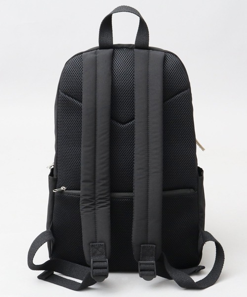 anello(アネロ)の「MOIST モイスト 10ポケット A4対応 リュックサック 15L(バックパック/リュック・レディース・ネイビー/グレイッシュベージュ/ブラック・FREE)」の14枚目の写真