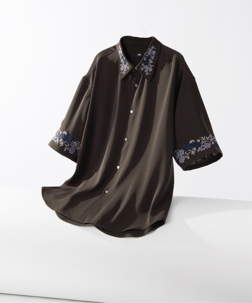 HARE（ハレ）の「【SET UP対応 イージーケア】TOROMIシシュウシャツSS(HARE)（シャツ/ブラウス・メンズ・ブルー/ホワイト/ブラック/パープル/グレー/ブルー系その他/ホワイト系その他/ダークブラウン/グレー系その他/ブルー系その他2/ブラック系その他・SMALL/MEDIUM）」の7枚目の写真