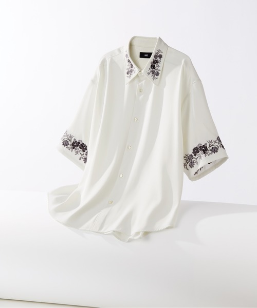 HARE（ハレ）の「【SET UP対応 イージーケア】TOROMIシシュウシャツSS(HARE)（シャツ/ブラウス・メンズ・ブルー/ホワイト/ブラック/パープル/グレー/ブルー系その他/ホワイト系その他/ダークブラウン/グレー系その他/ブルー系その他2/ブラック系その他・SMALL/MEDIUM）」の3枚目の写真