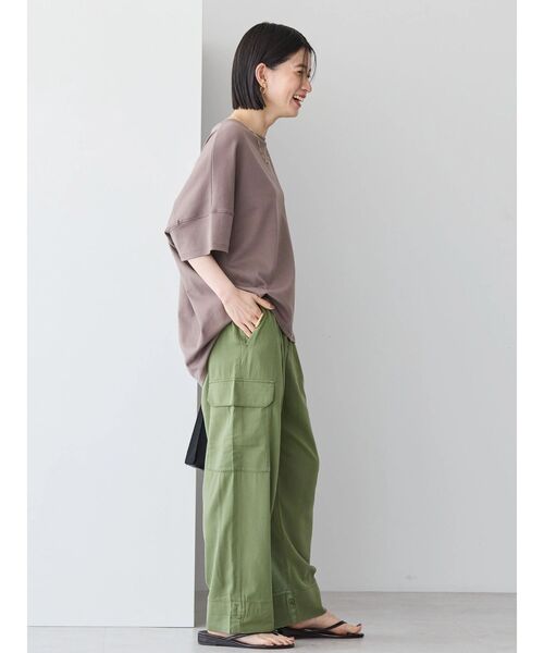 AMERICAN HOLIC(アメリカンホリック)の「UVカット+接触冷感 コクーンカットプルオーバー(Tシャツ/カットソー・レディース・グリーン/オフホワイト/ブルー/チャコールグレー/グレイッシュベージュ/モカ/ブラック・M/L)」の14枚目の写真