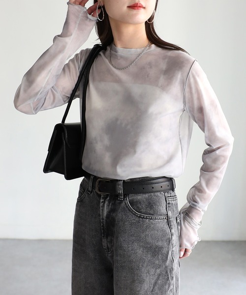 Riberry(リベリー)の「ニュアンスタイダイ柄長袖シアートップス(Tシャツ/カットソー・レディース・グレイッシュベージュ/ブラック/ベージュ・FREE)」の3枚目の写真