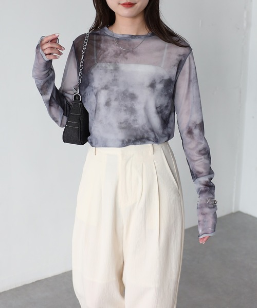 Riberry(リベリー)の「ニュアンスタイダイ柄長袖シアートップス(Tシャツ/カットソー・レディース・グレイッシュベージュ/ブラック/ベージュ・FREE)」の7枚目の写真