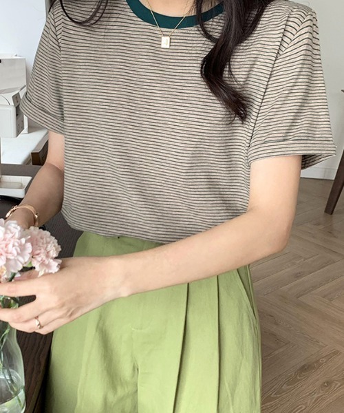 COCOMOMO(ココモモ)の「ボーダー半袖Tシャツ(Tシャツ/カットソー・レディース・ブラック/ブルー/ライトイエロー/グリーン/ホワイト/ピンク/イエロー/ライトパープル・M/L)」の17枚目の写真