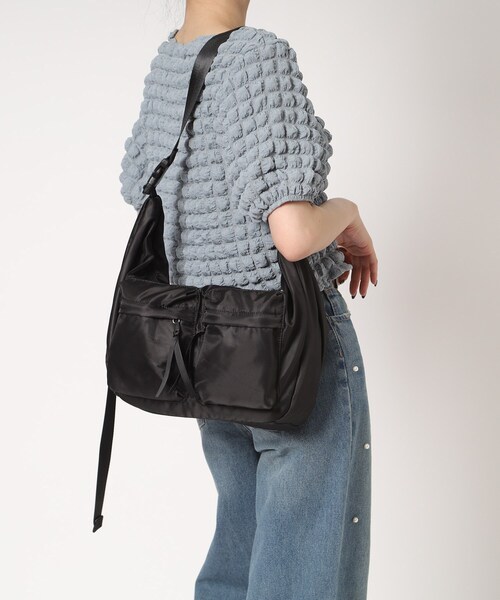 Ober Tashe(オーバータッシェ)の「ロメボディバッグ(ボディバッグ/ウエストポーチ・レディース・ブラック/ライトグレー/ブルー系その他/カーキ・FREE)」の7枚目の写真