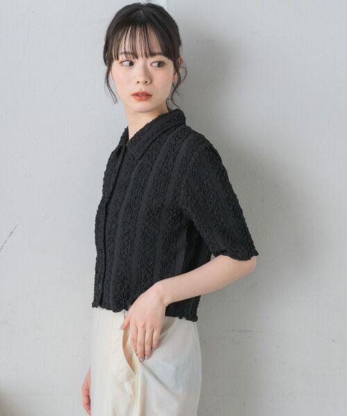 RETRO GIRL（レトロガール）の「5分袖ジャガードカーデ（カーディガン/ボレロ・レディース・ブルー/ナチュラル/ブラック/レッド・FREE）」の10枚目の写真