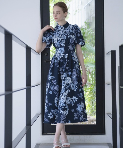 フラワープリントタックシャツワンピース AND COUTURE（アンドクチュール）の「フラワープリントタック