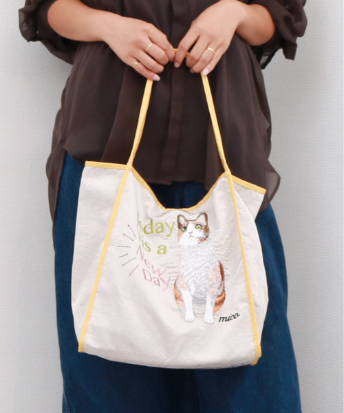 cache cache(カシュ カシュ)の「カシュカシュ cachecache / うちの子刺繍トートバッグ(トートバッグ・レディース・ブラック/ブラウン/ベージュ系その他/イエロー・FREE)」の4枚目の写真