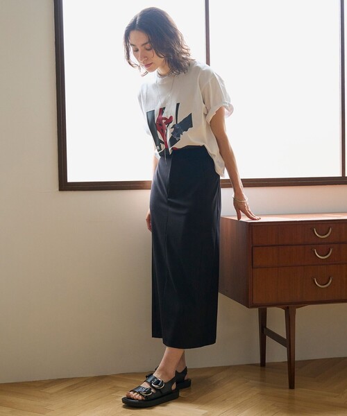 UNFILO（アンフィーロ）の「Iラインスカート（スカート・レディース・黄土色系/ブラック系・X-SMALL/LARGE/MEDIUM/SMALL）」の3枚目の写真