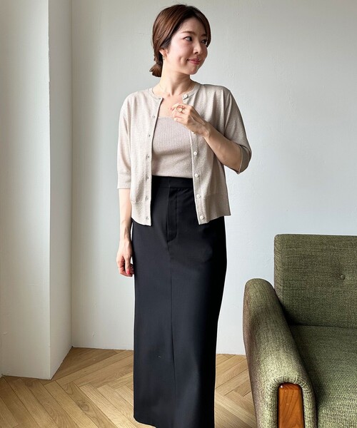 UNFILO（アンフィーロ）の「Iラインスカート（スカート・レディース・黄土色系/ブラック系・X-SMALL/LARGE/MEDIUM/SMALL）」の7枚目の写真