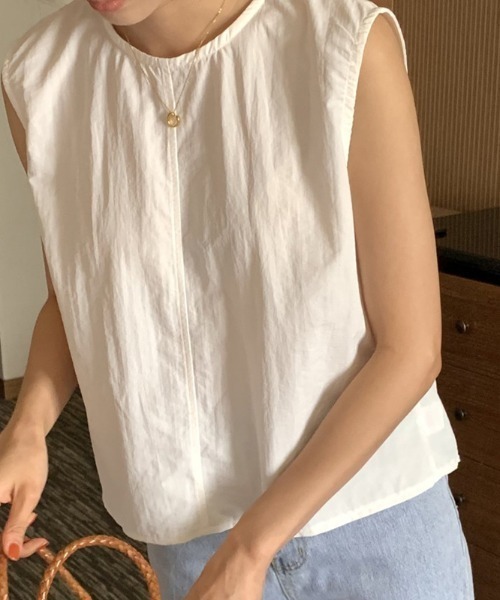 N.s(エヌドットエス)の「バックスリットノースリーブトップス(Tシャツ/カットソー・レディース・ブラック/ホワイト/ブルー・FREE)」の6枚目の写真
