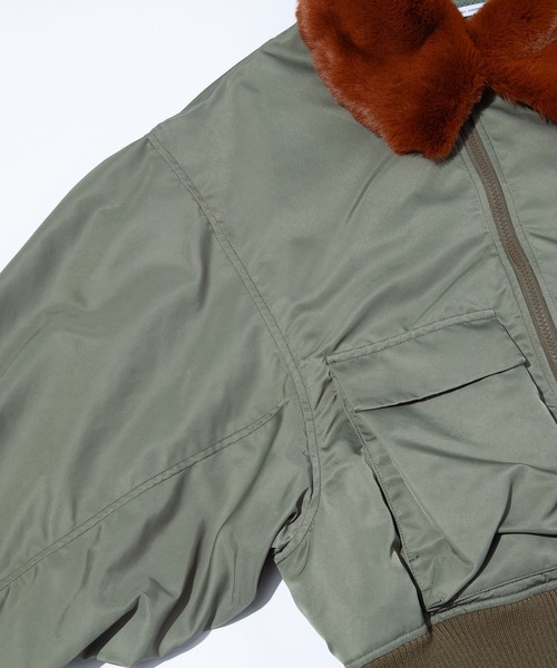 F/CE. （エフシーイー）の「F/CE. BOA COLLAR MA-1 JACKET / エフシーイー ボアカラー MA-1 ジャケット（MA-1・レディース・ブラック/オリーブ・SMALL/MEDIUM）」の12枚目の写真