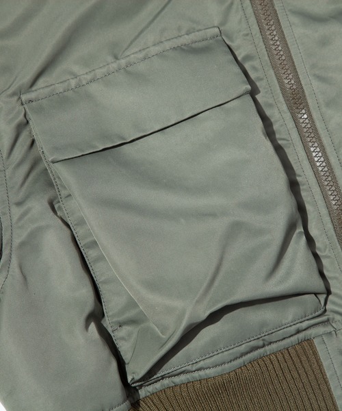 F/CE. （エフシーイー）の「F/CE. BOA COLLAR MA-1 JACKET / エフシーイー ボアカラー MA-1 ジャケット（MA-1・レディース・ブラック/オリーブ・SMALL/MEDIUM）」の15枚目の写真