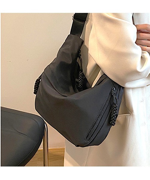 LAUTRE COTE(ロウトレコウト)の「斜め掛け・肩掛けの2wayショルダーバッグ(ショルダーバッグ・レディース・オフホワイト/ライトブルー/レッド/ブラック・FREE)」の7枚目の写真