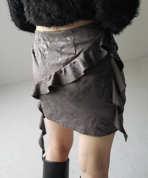 me+em select（ミームセレクト）の「※※【 ２color 】ヴィンテージスエードアシンメトリーフリルミニスカート／ vintage suede asymmetry frill mini skirt（スカート・レディース・ブラック/ブラウン・MEDIUM/SMALL/LARGE）」の20枚目の写真