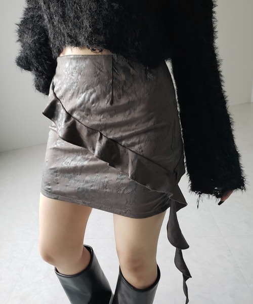 me+em select（ミームセレクト）の「※※【 ２color 】ヴィンテージスエードアシンメトリーフリルミニスカート／ vintage suede asymmetry frill mini skirt（スカート・レディース・ブラック/ブラウン・MEDIUM/SMALL/LARGE）」の21枚目の写真