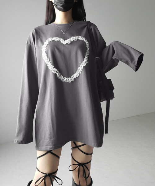 me+em select（ミームセレクト）の「※※【 ３color 】ハートレースビッグロンＴ ／ heart lace BIG long sleeve T-shirt（Tシャツ/カットソー・レディース・グレー/ブラック/ホワイト・FREE）」の7枚目の写真