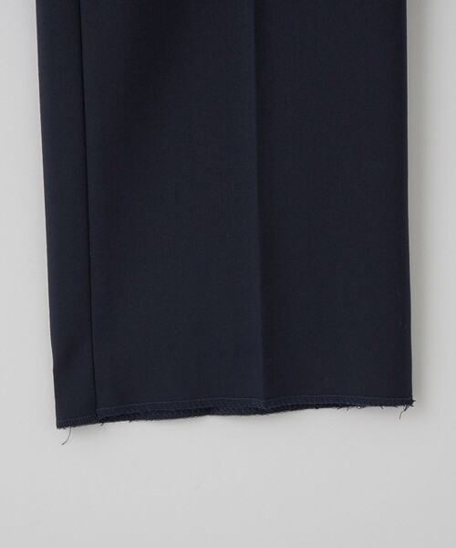 UNITED ARROWS(ユナイテッドアローズ)の「3シーズン ノープリーツパンツ COMFORT EASY-MODEL -2WAYストレッチ・撥水-(スーツパンツ・メンズ・ダークグレー/ネイビー・46/48/50/52/44/54)」の21枚目の写真