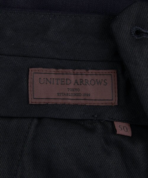 UNITED ARROWS(ユナイテッドアローズ)の「3シーズン ノープリーツパンツ COMFORT EASY-MODEL -2WAYストレッチ・撥水-(スーツパンツ・メンズ・ダークグレー/ネイビー・46/48/50/52/44/54)」の17枚目の写真