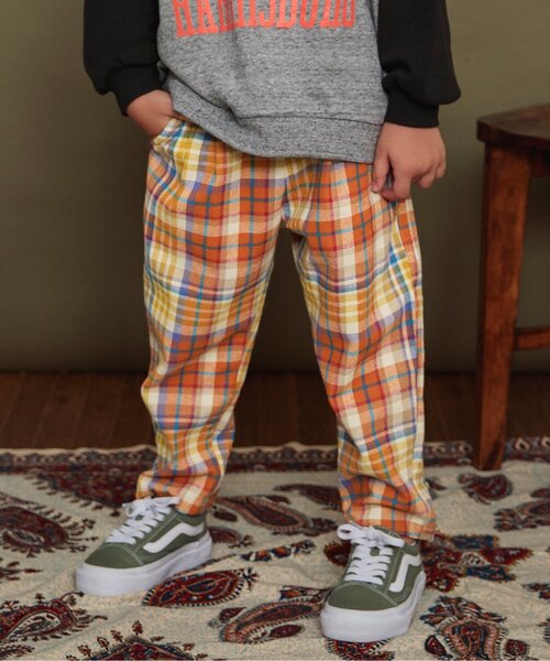 BREEZE(ブリーズ)の「2タックチェックパンツ(その他パンツ・キッズ・グリーン/オレンジ・80/90/100/110/120/130/140/150)」の1枚目の写真