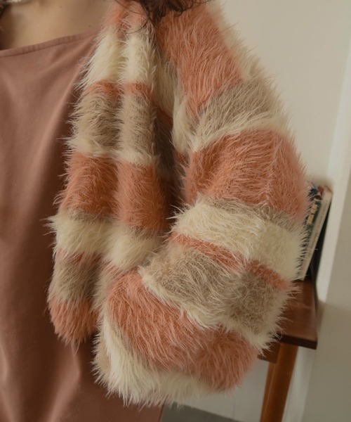 mideal（マイディール）の「shaggy border knit cardigan / シャギーボーダーニットカーディガン（カーディガン/ボレロ・レディース・ピンク・FREE）」の9枚目の写真
